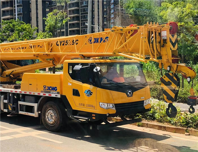 普宁市大件设备吊装租赁吊车